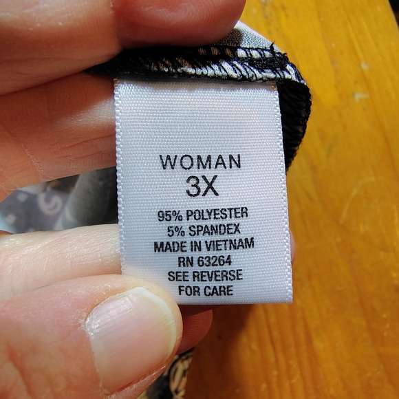 JOZ‎ & ALI Black Pink Paisley Floral Print Twist Neck 3X Top Plus Size - Picture 4 of 8